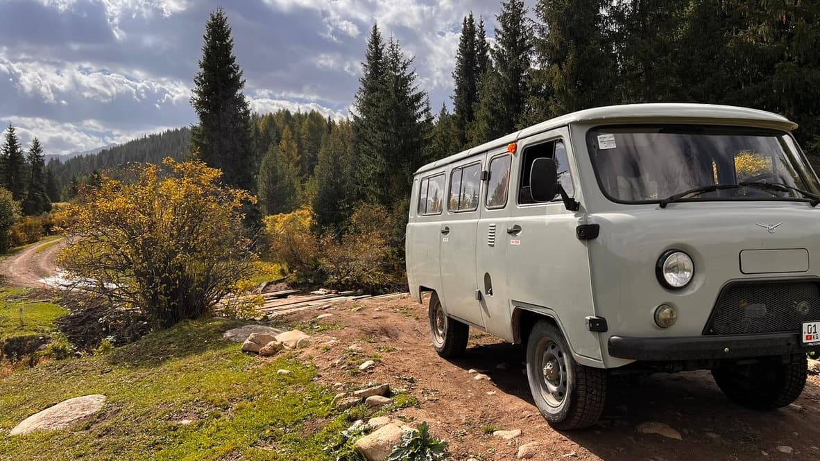 We are renting 4x4 camper vans